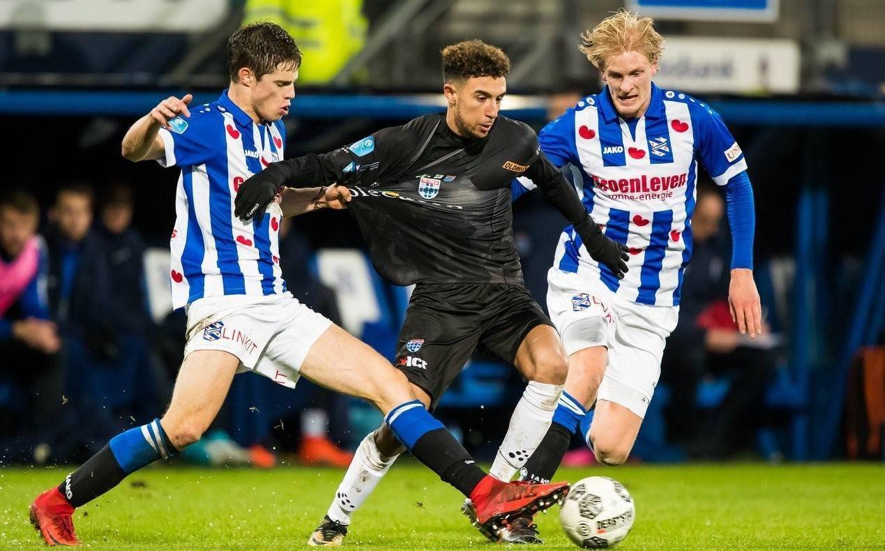 多个选手领 多个选手领