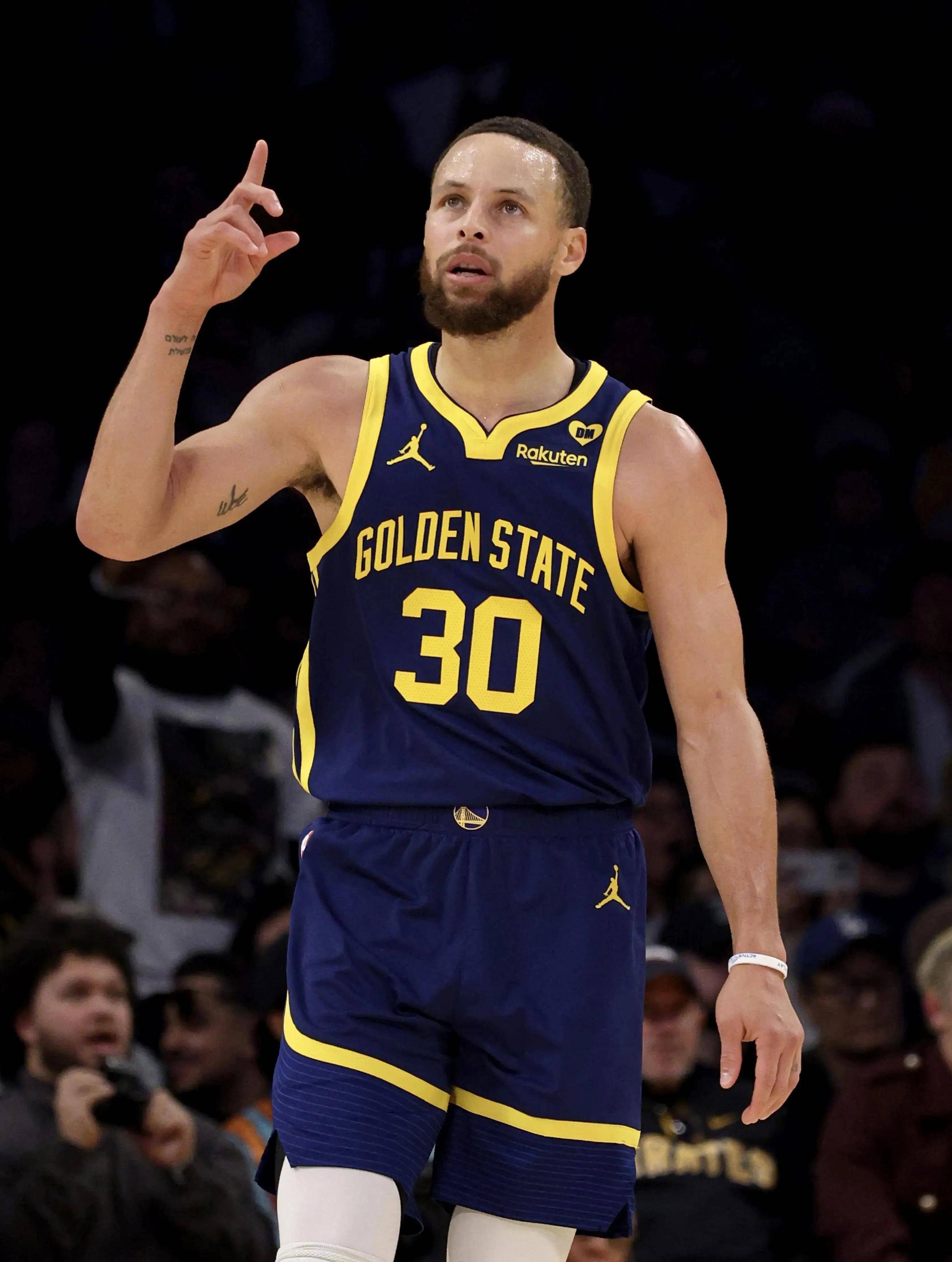 里刻苦的训 里刻苦的训