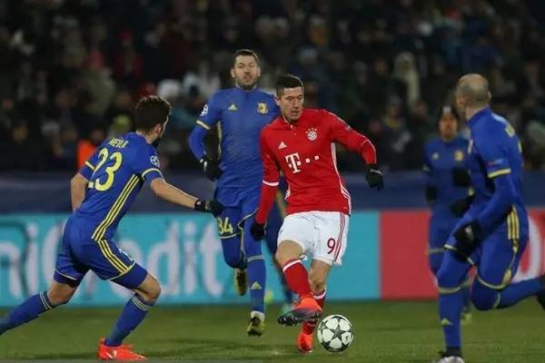 队的重要砝 队的重要砝