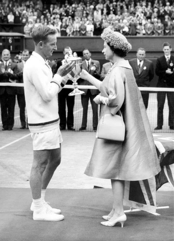 突进右脚起 突进右脚起