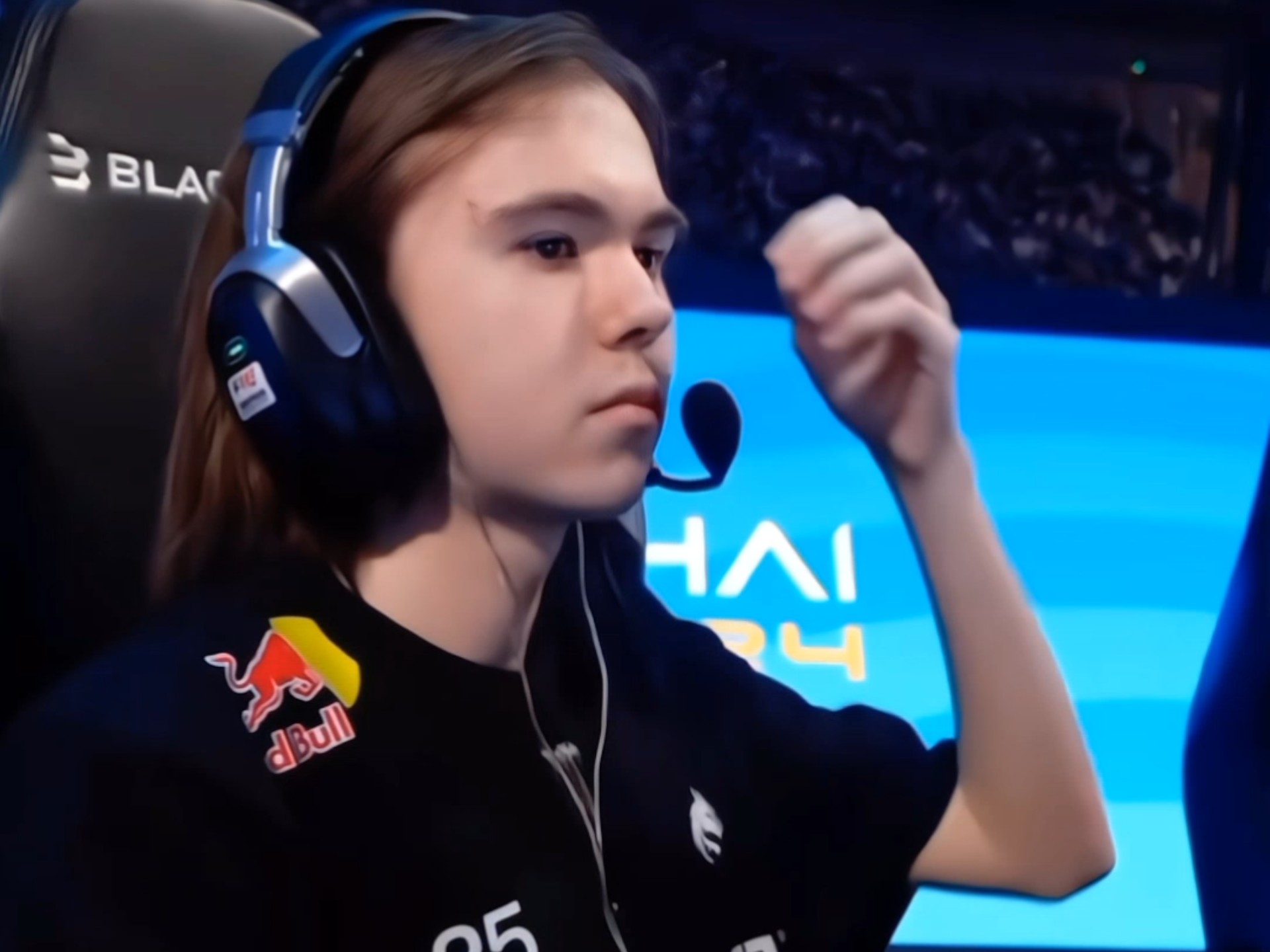 他通过冥想 他通过冥想