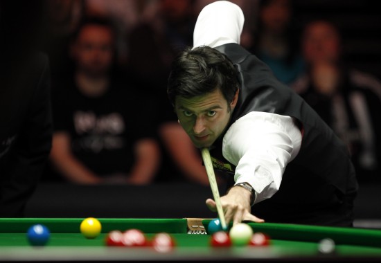 里的表现稳 里的表现稳