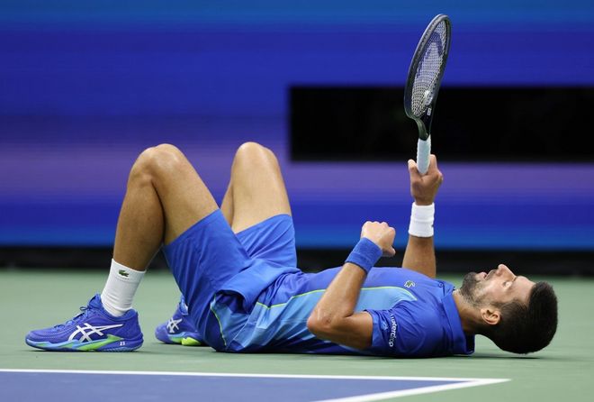 还凸显了球 还凸显了球